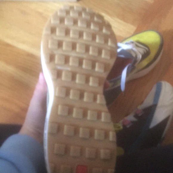 Justin Bieber smile exclusive show - Picture 8 of 9